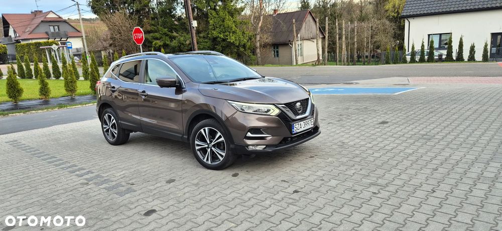 Nissan Qashqai - 2