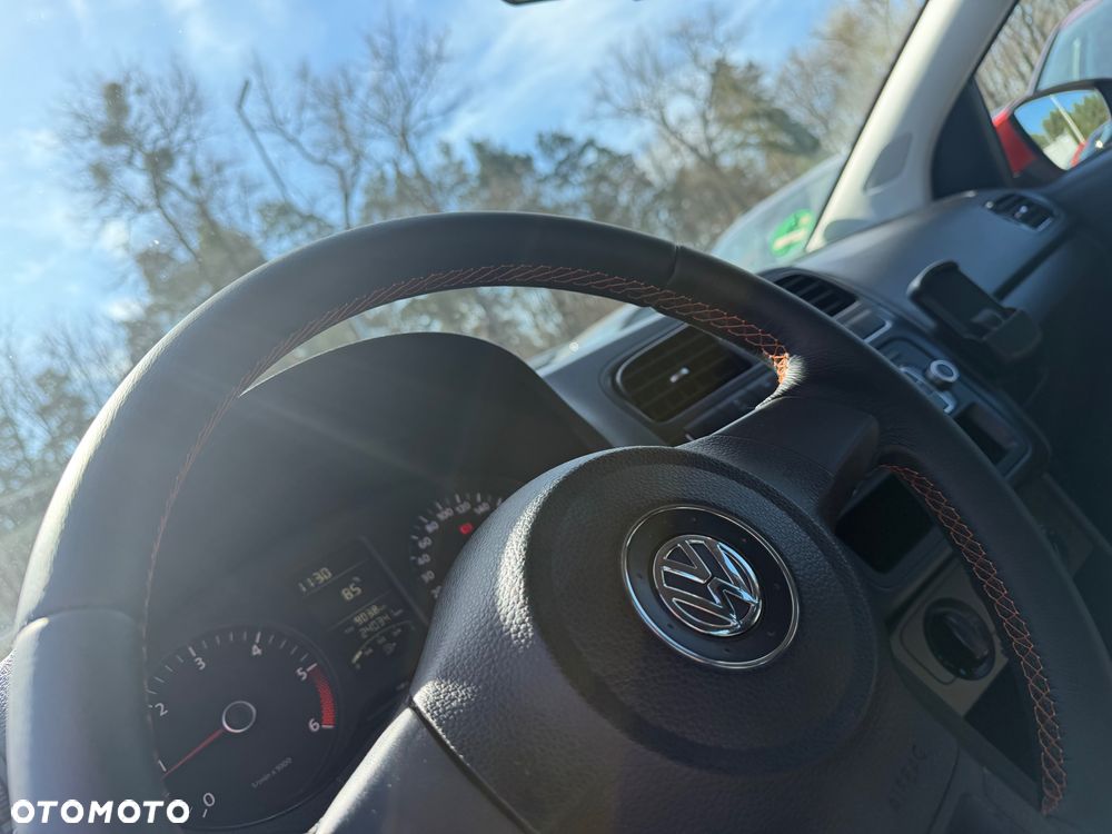 Volkswagen Polo - 18