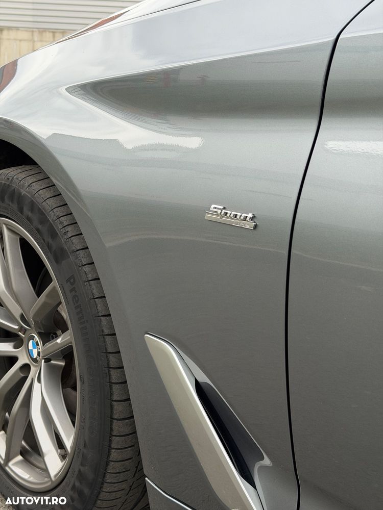 BMW Seria 5 520d Aut. Sport Line - 10