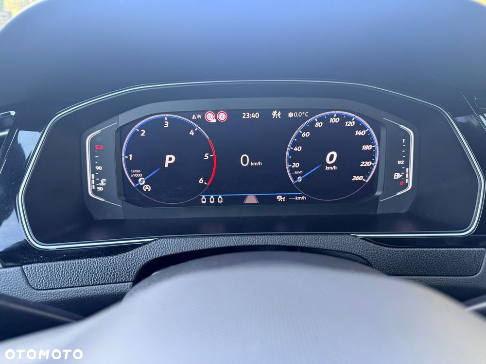 Volkswagen Passat 2.0 TDI Business DSG - 25