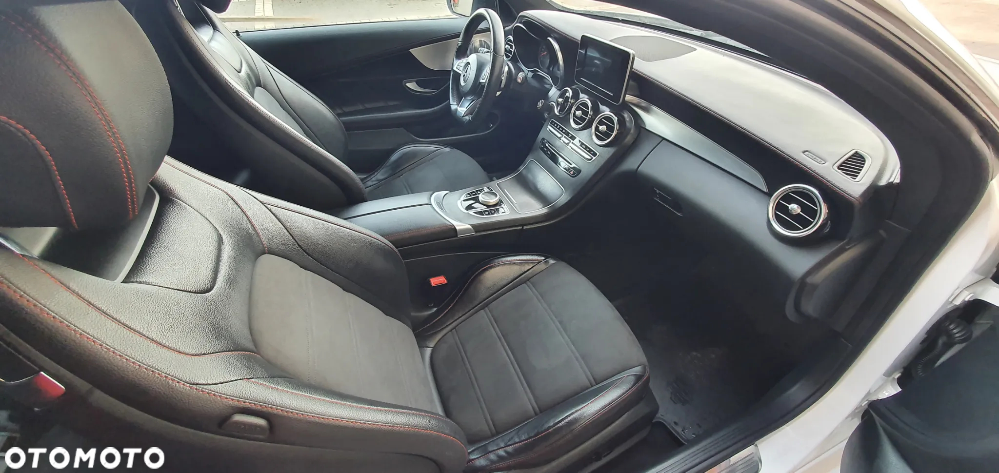 Mercedes-Benz Klasa C AMG 43 4-Matic - 19