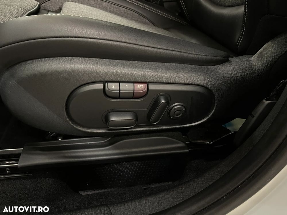 Mini Countryman Cooper SE ALL4 AT - 22