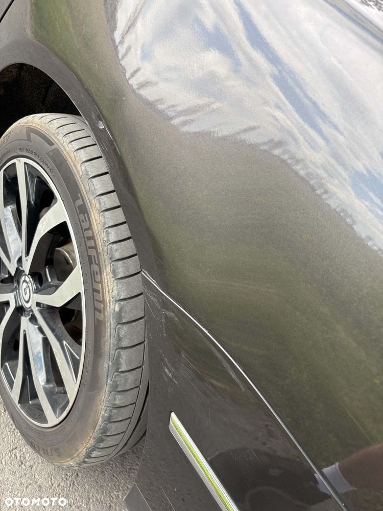 Volkswagen Passat 1.9 TDI Comfortline - 11