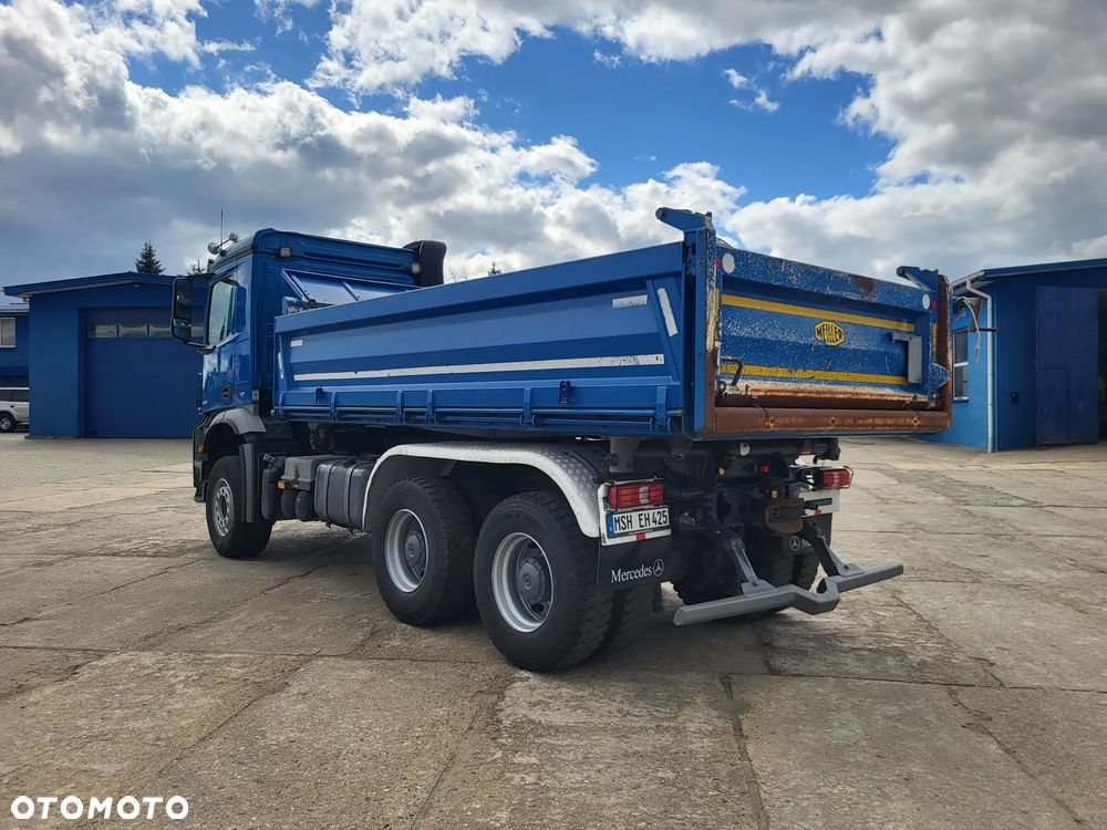 Mercedes-Benz AROCS 2645 6x4 wywrotka Meiller z Niemiec - 3