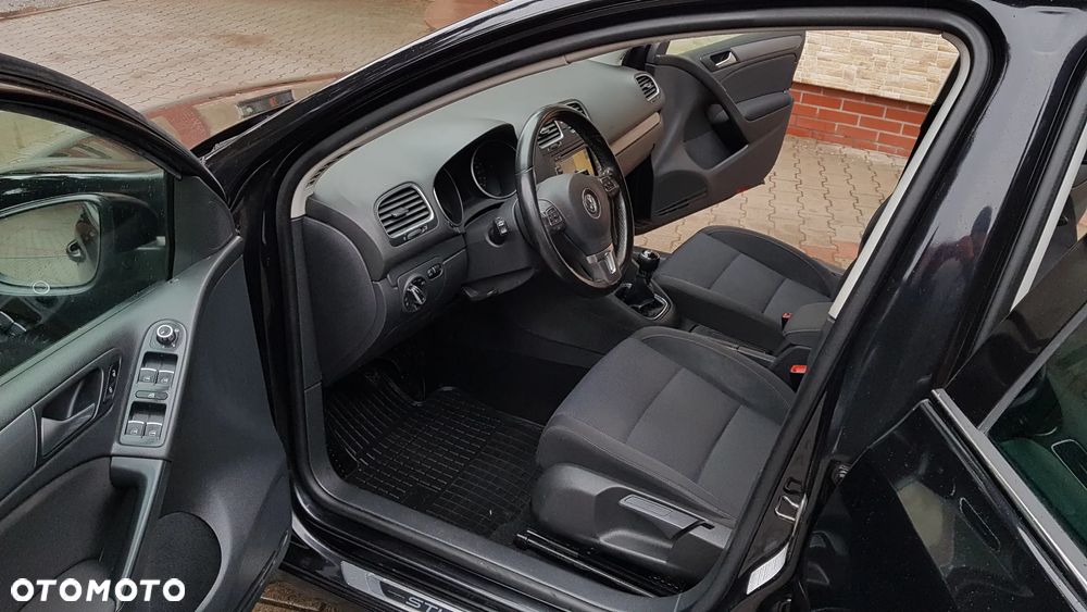 Volkswagen Golf 1.6 TDI Highline - 15