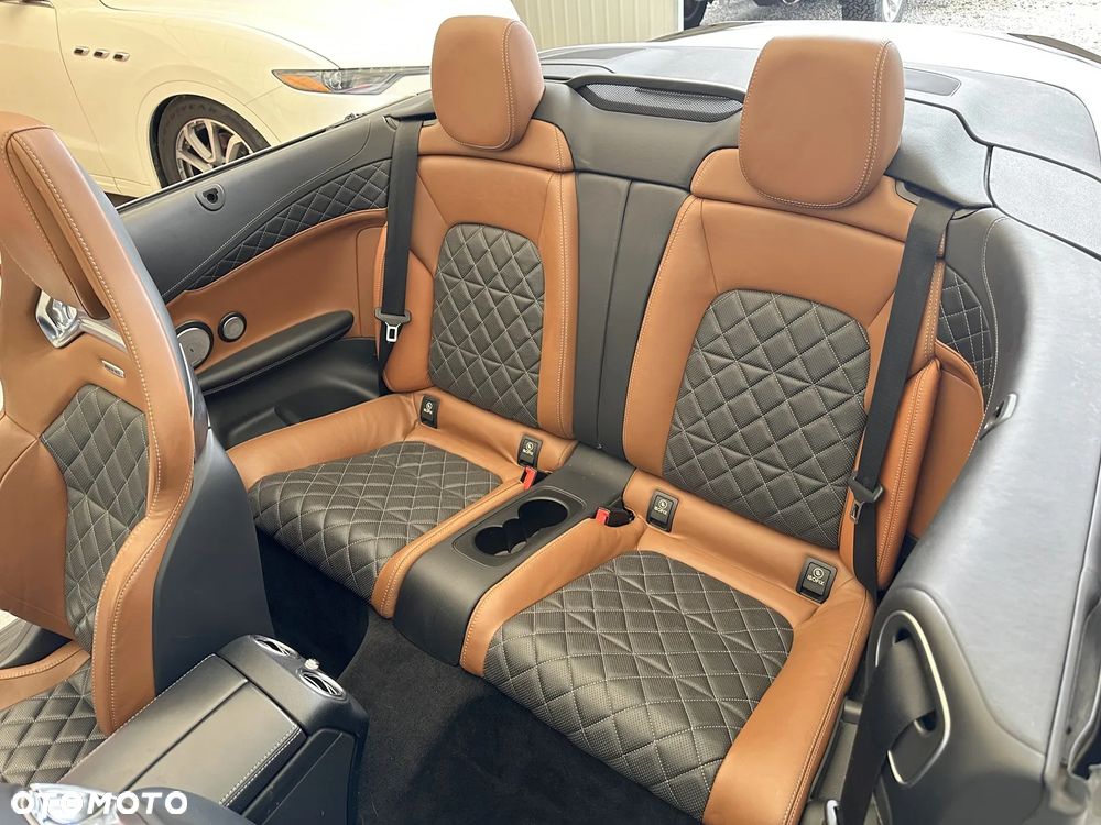 Mercedes-Benz Klasa C AMG 63 Cabrio S AMG Speedshift 7G-MCT Edition 1 - 9