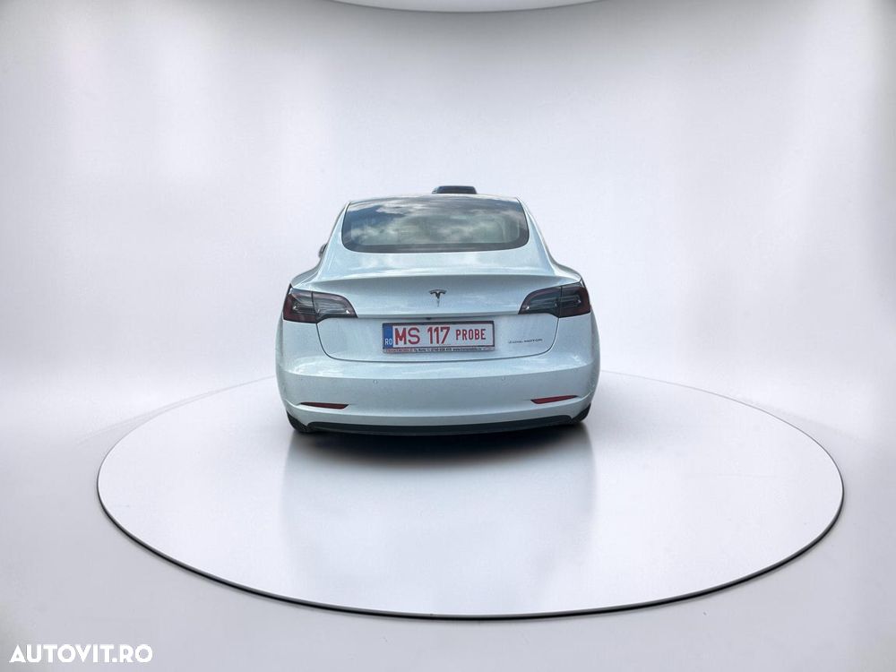 Tesla Model 3 Langstreckenbatterie Allradantrieb Dual Motor - 10