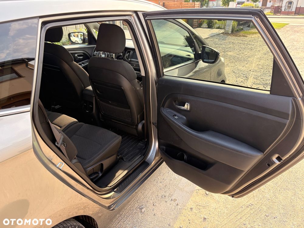 Kia Carens 1.7 CRDi XL 7os - 15