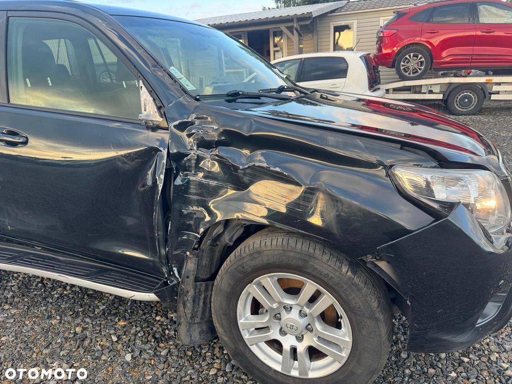 Toyota Land Cruiser 3.0 D-4D Automatik 60th Anniversary - 4