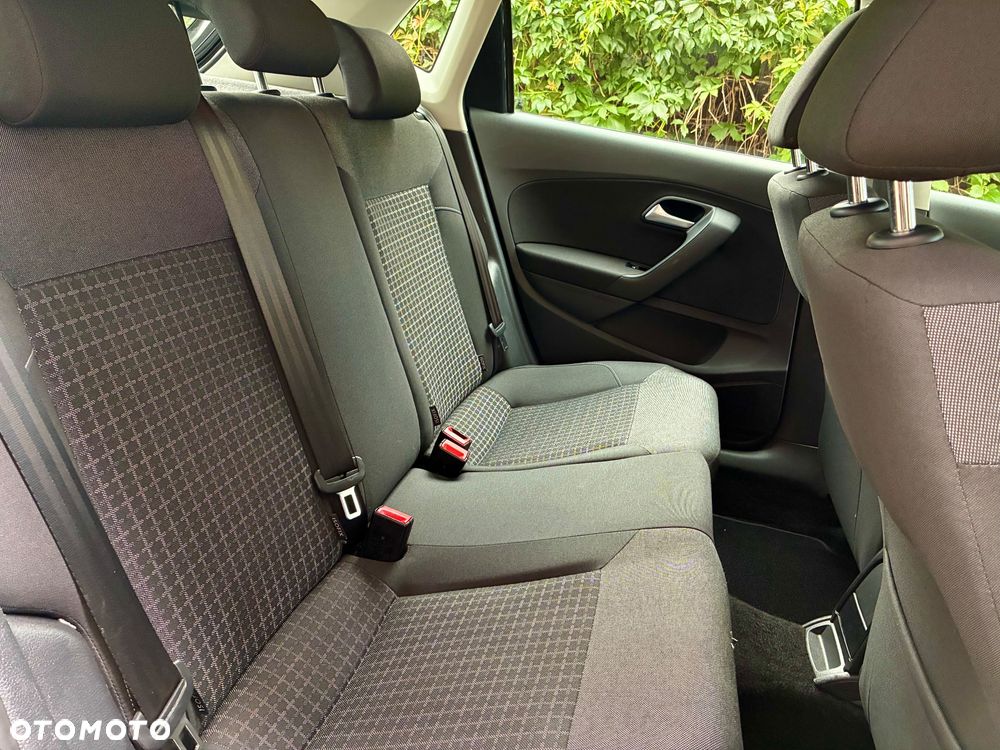 Volkswagen Polo - 13