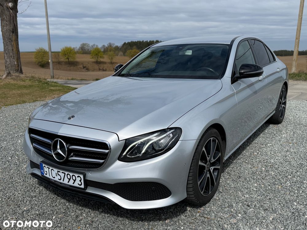 Mercedes-Benz Klasa E 220 d 9G-TRONIC Sportstyle Edition - 13