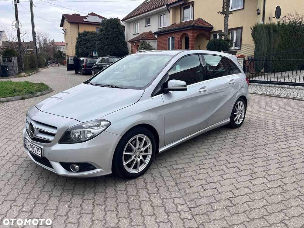 Mercedes-Benz Klasa B 180 CDI (BlueEFFICIENCY) - 2