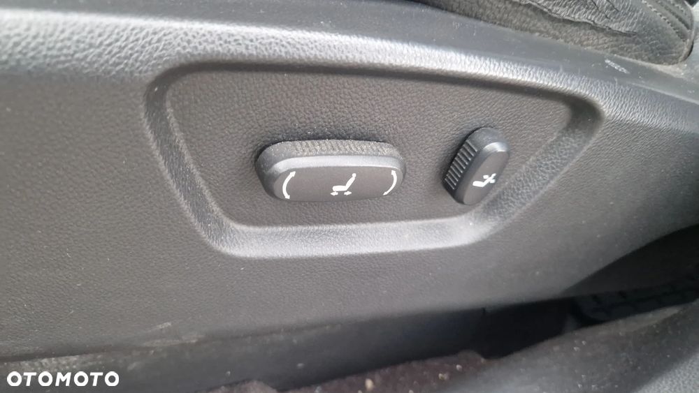 Chevrolet Captiva 2.0 4WD 7 Sitzer LT - 17