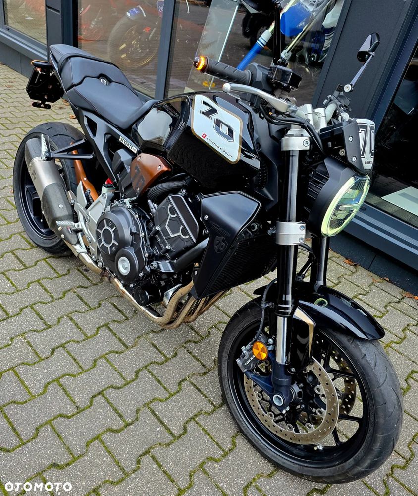 Honda CB - 19