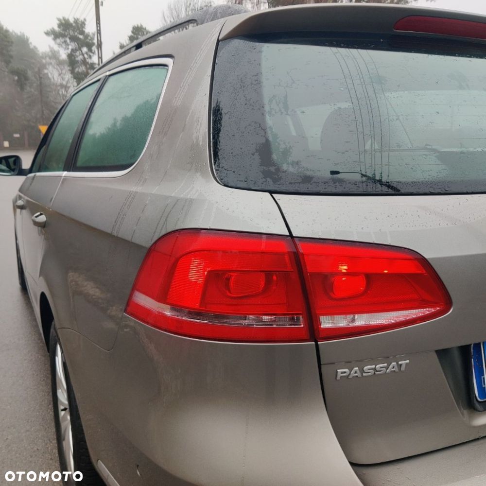 Volkswagen Passat - 13