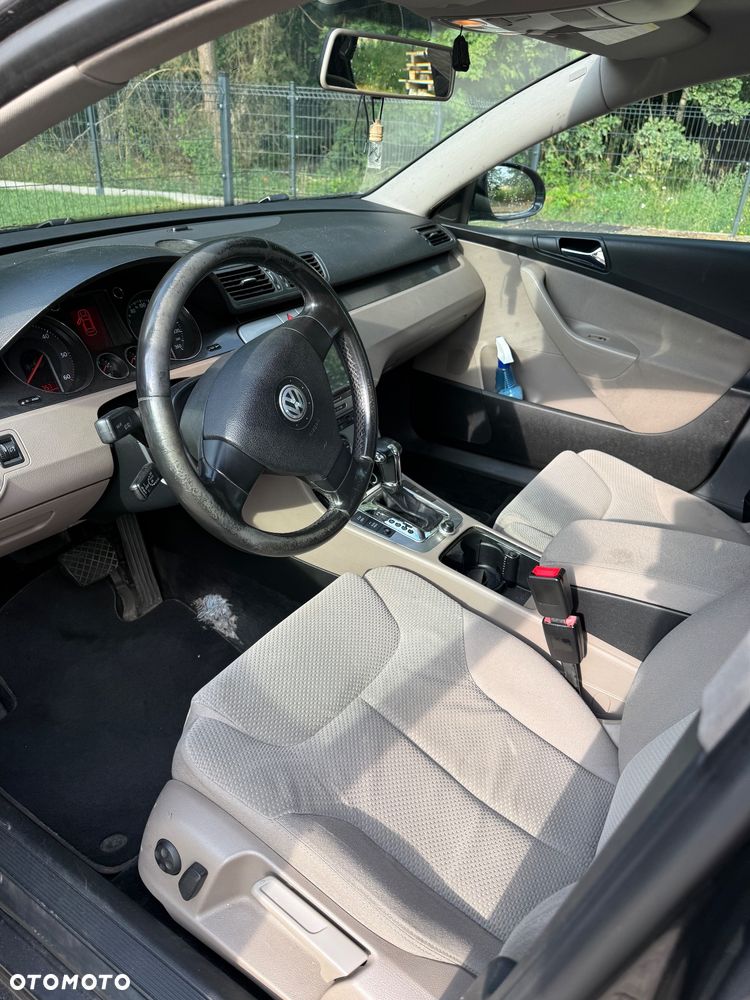 Volkswagen Passat - 6