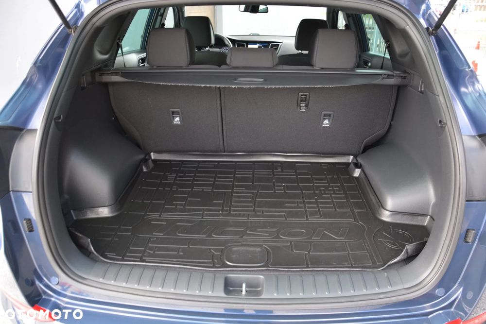 Hyundai Tucson blue 1.6 GDi 2WD Passion - 16