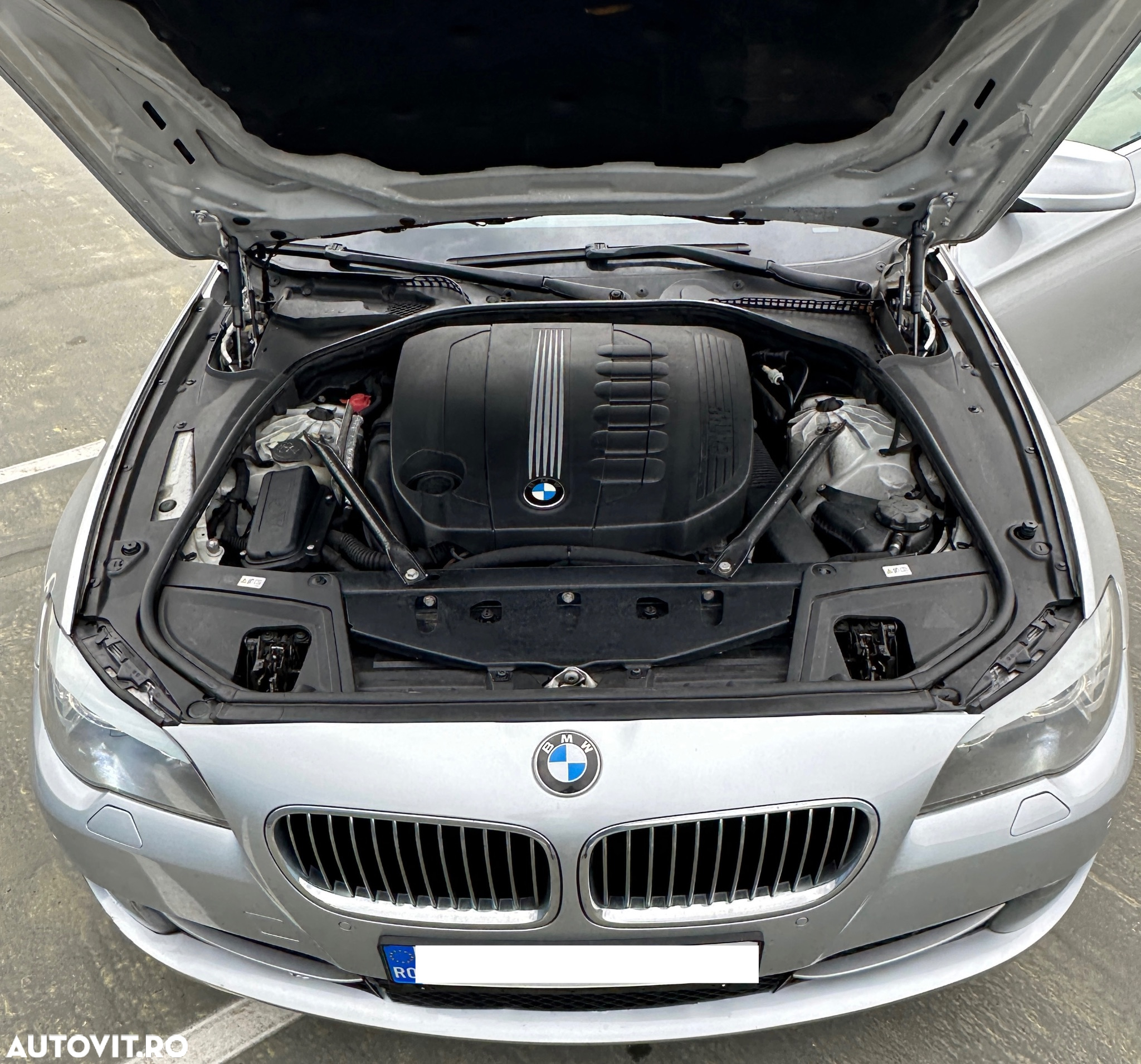 BMW Seria 5 525d Aut. - 9