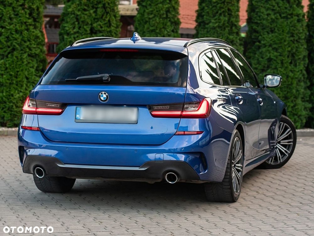 BMW Seria 3 318i M Sport - 11