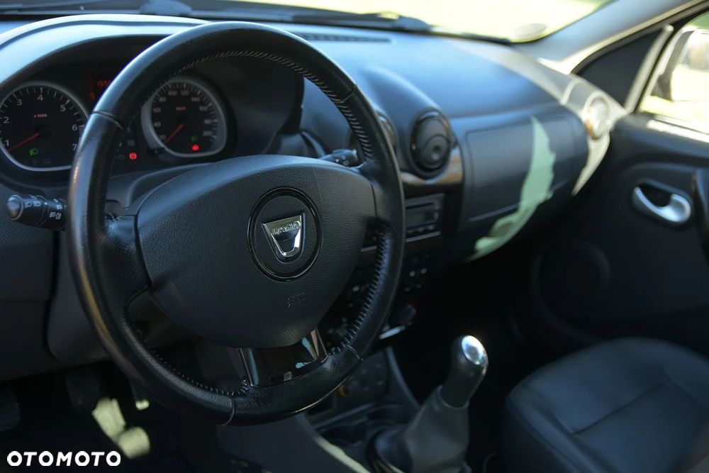 Dacia Duster 1.6 SL Aventure - 27