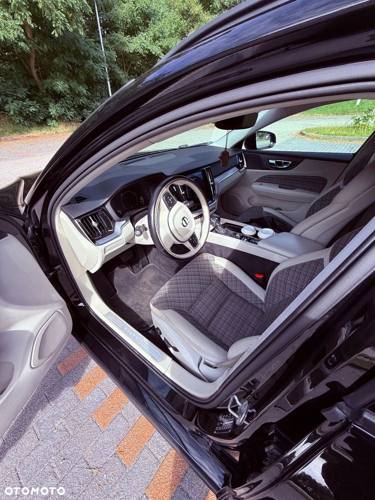 Volvo V60 D3 Momentum - 6