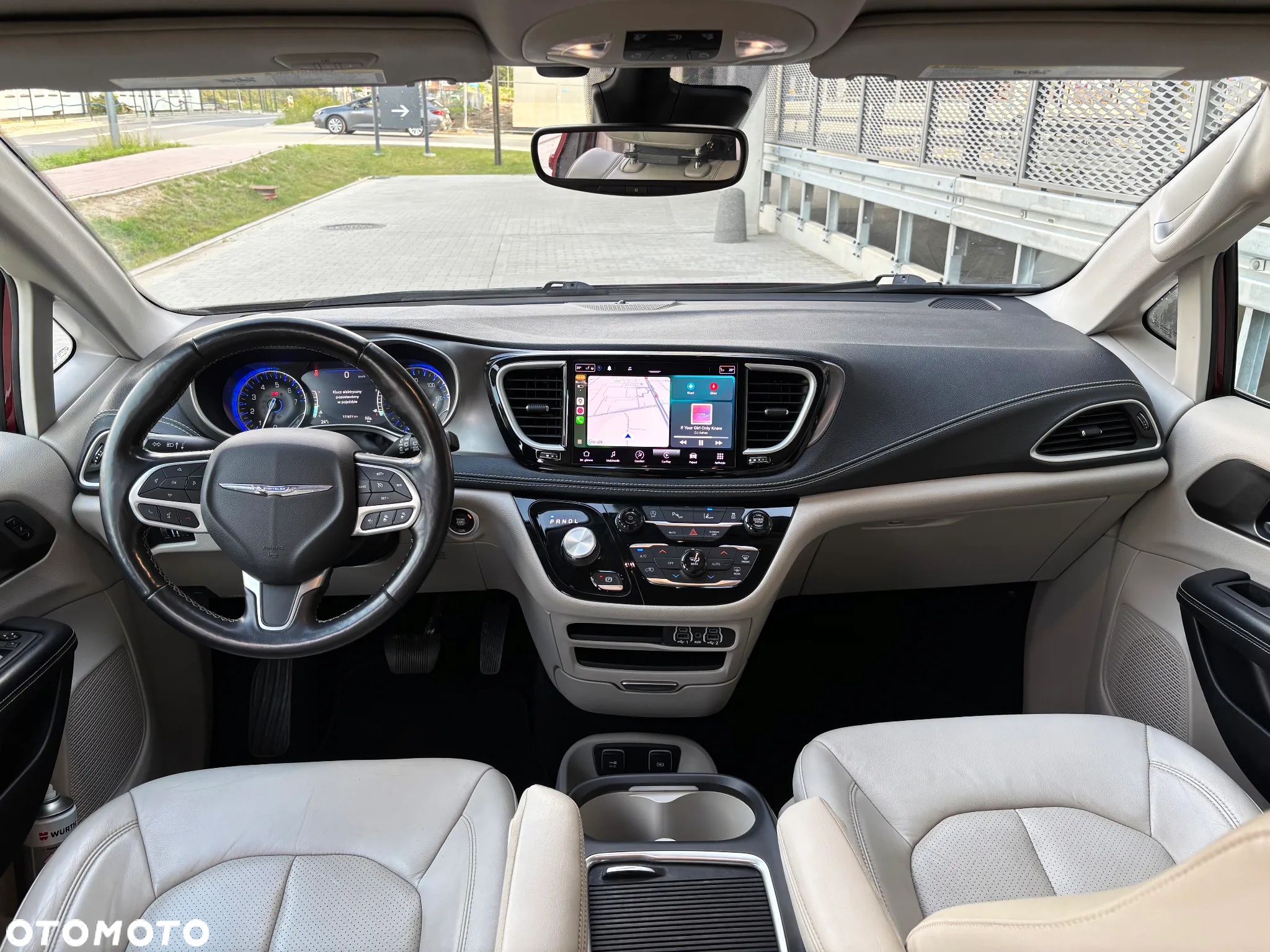 Chrysler Pacifica - 21