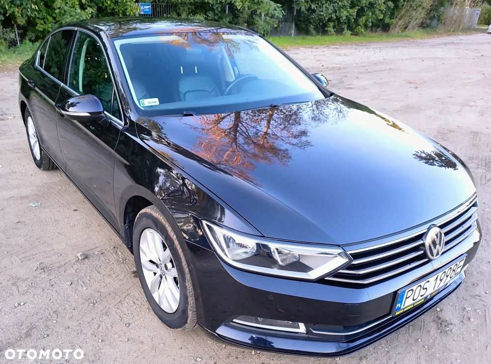 Volkswagen Passat - 4