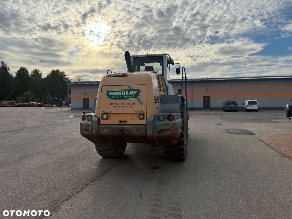 Liebherr L550 - 8