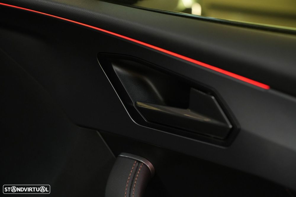 Cupra Leon 1.4 e-Hybrid MID DSG - 46