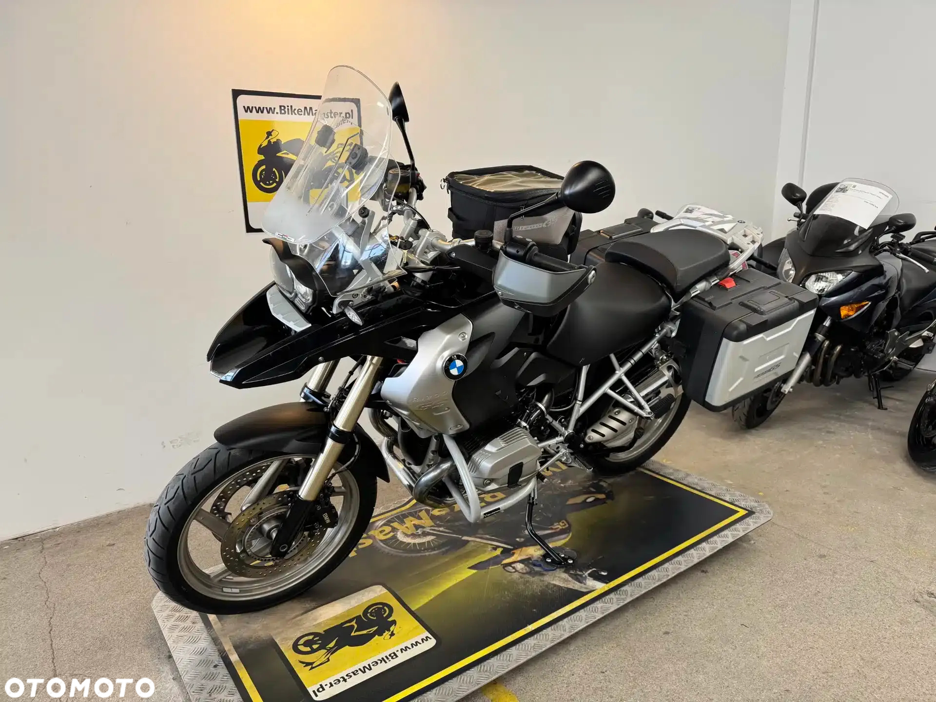 BMW R - 4