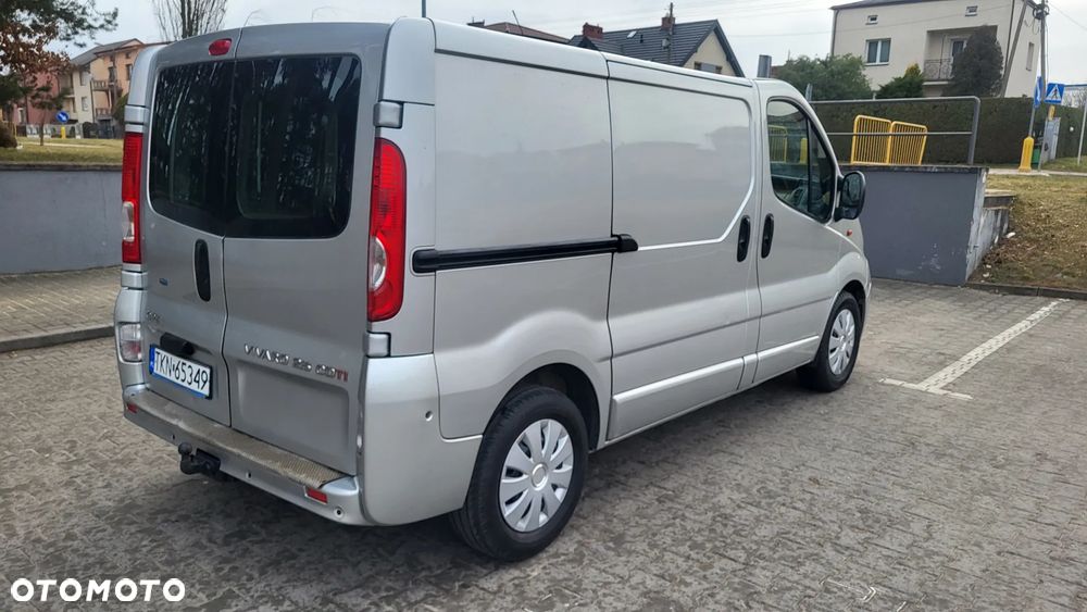 Opel Vivaro - 4