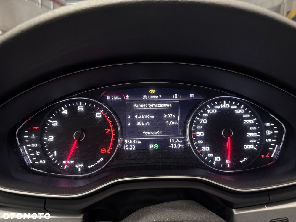 Audi A4 Limousine - 15