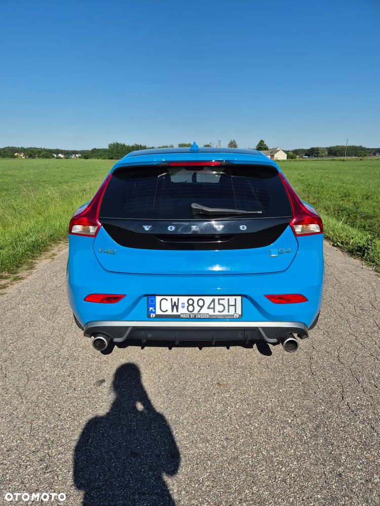 Volvo V40 D4 R-Design - 5