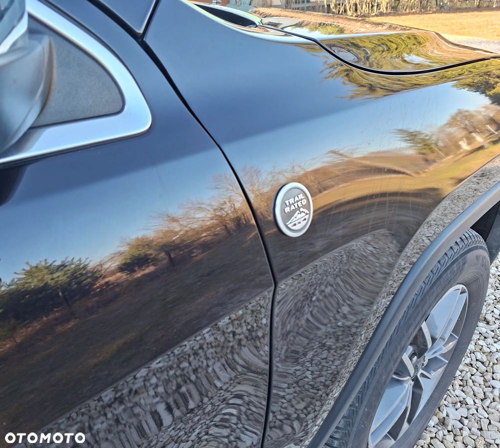 Jeep Grand Cherokee - 19