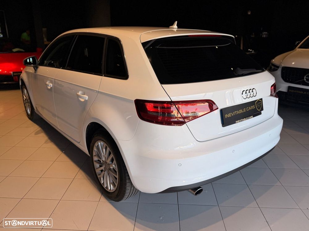Audi A3 Sportback 1.6 TDI Design S tronic - 12