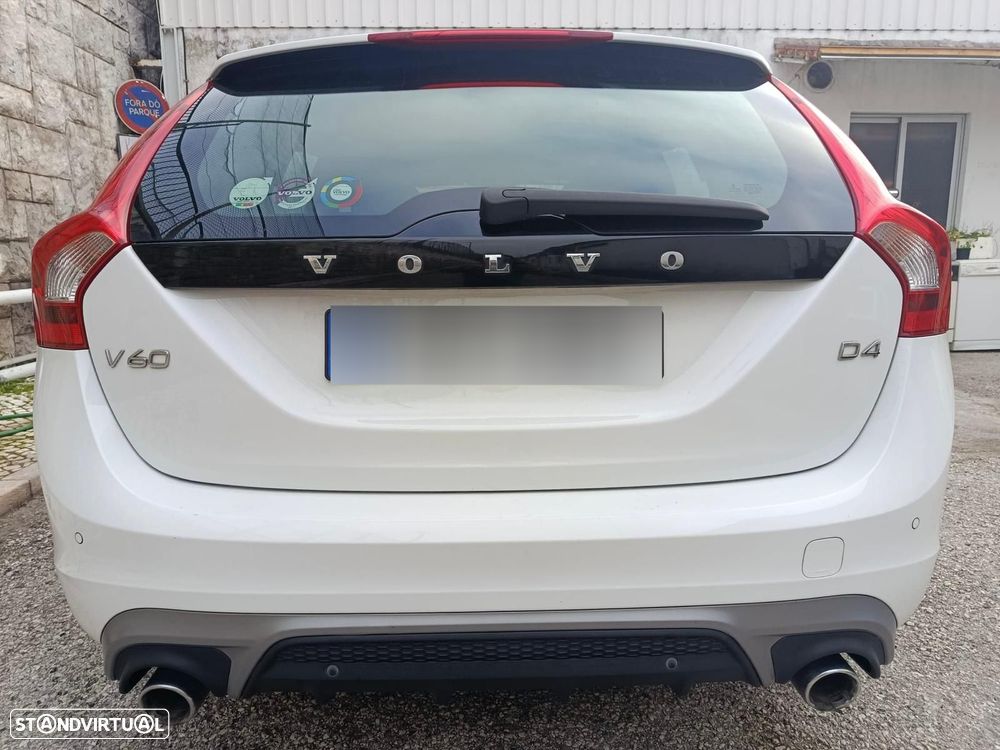 Volvo V60 2.0 D4 R-Design Momentum - 28