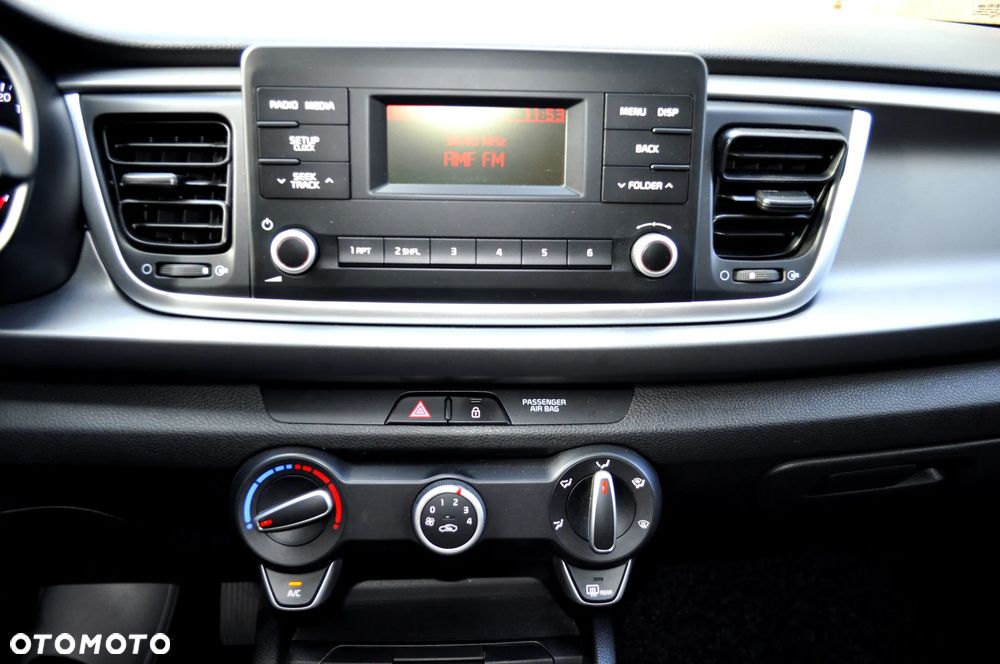 Kia Rio 1.2 Attract - 21