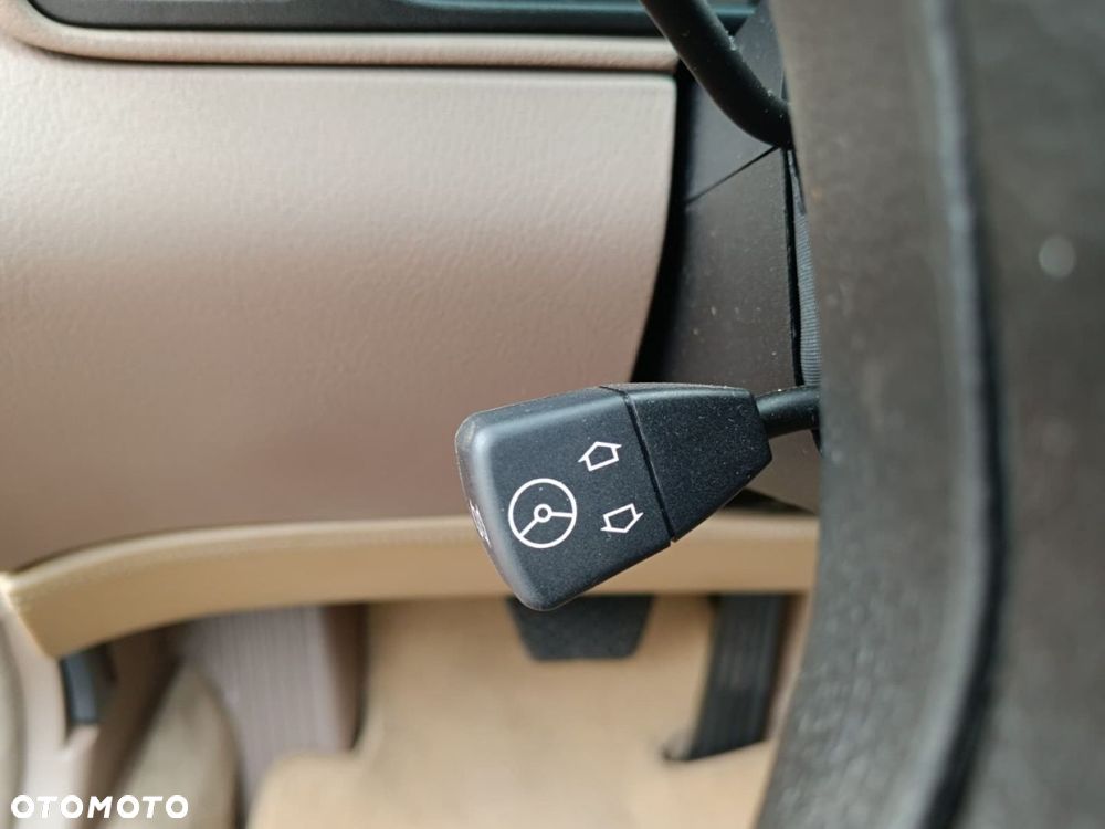 BMW Seria 8 - 30
