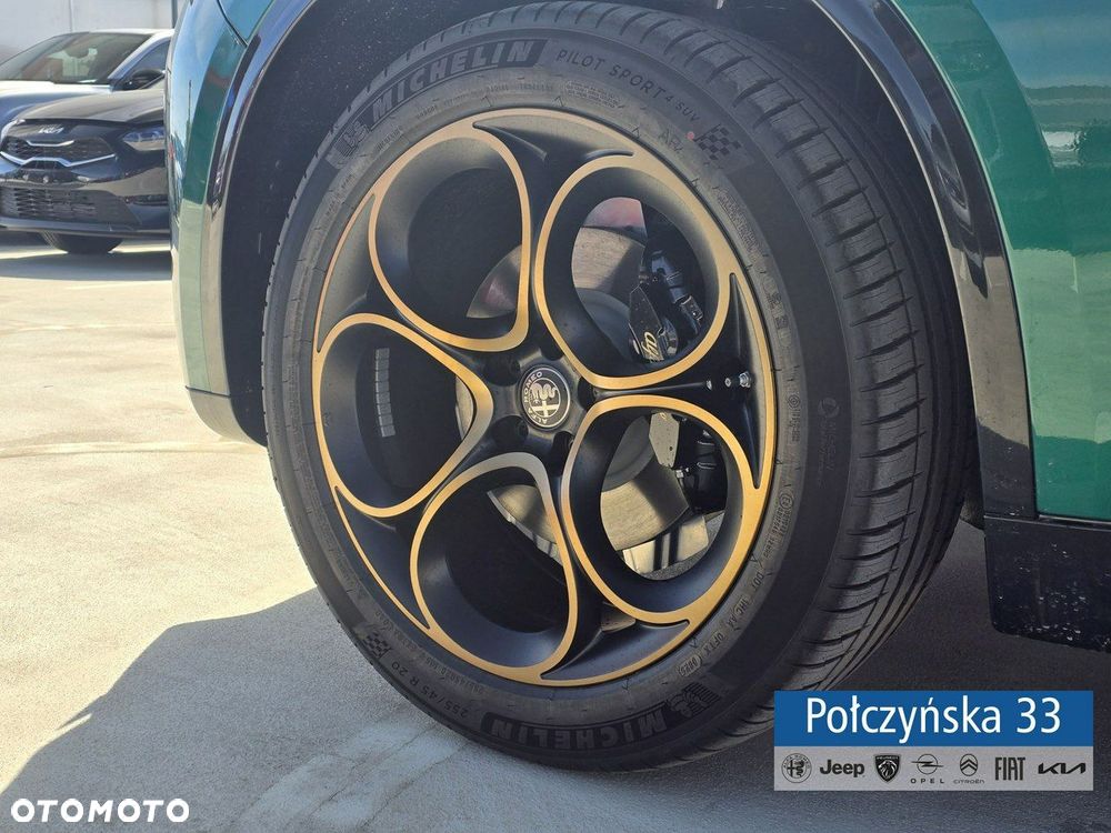 Alfa Romeo Stelvio - 2