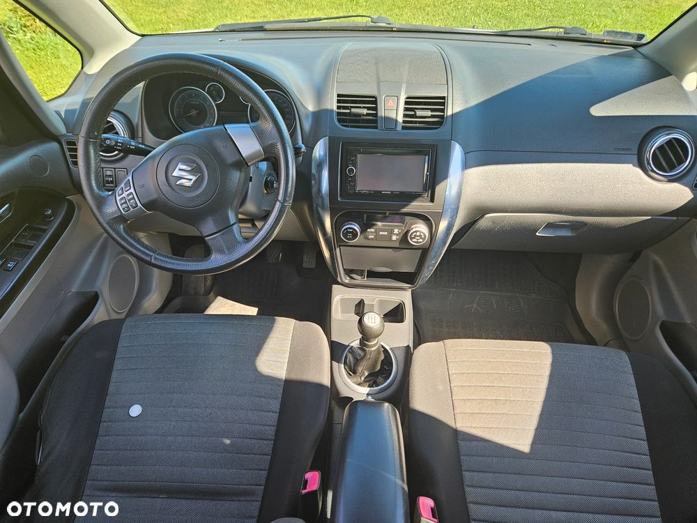 Suzuki SX4 - 17