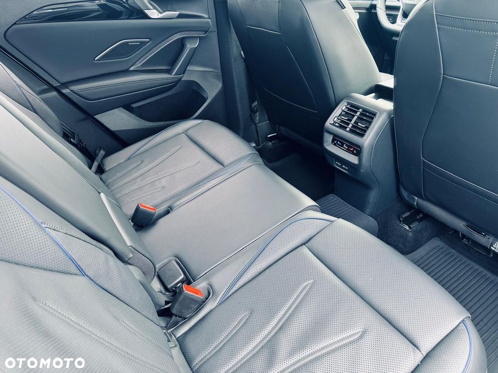 Volkswagen Tiguan - 22
