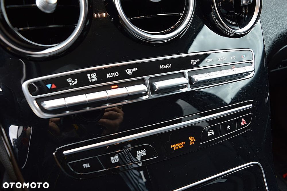 Mercedes-Benz GLC - 20