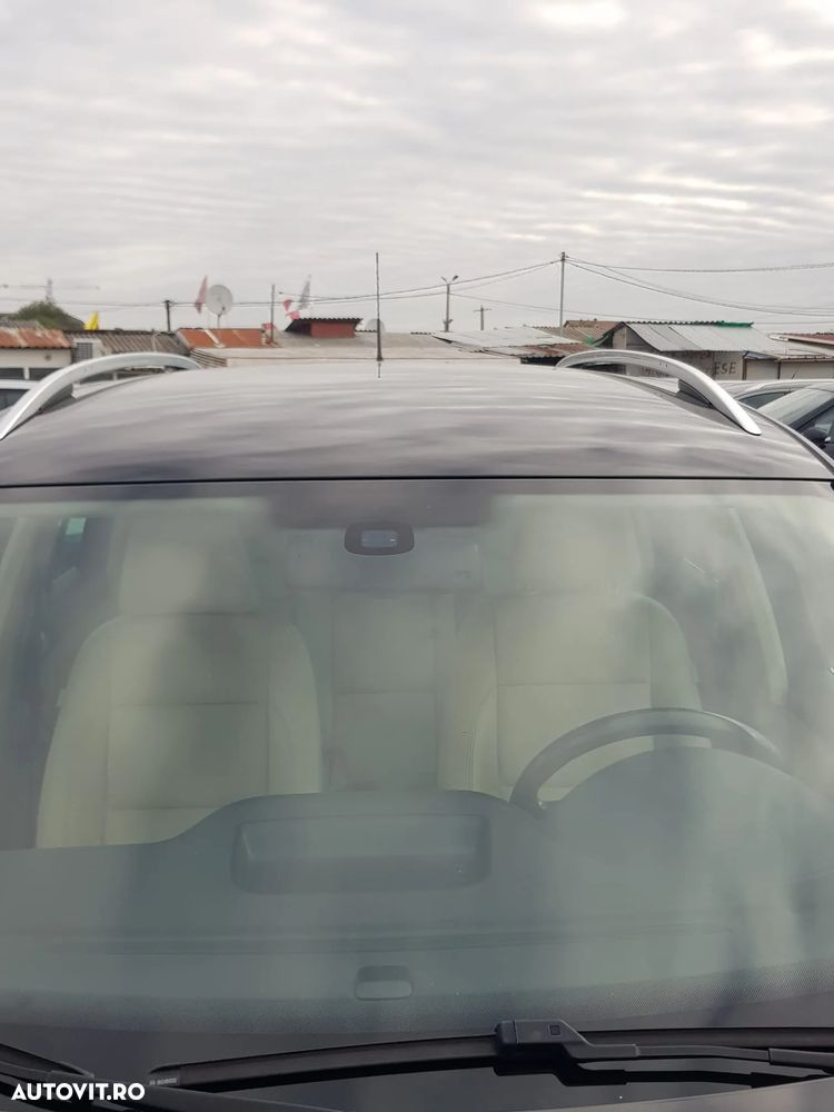 Volkswagen Tiguan - 16