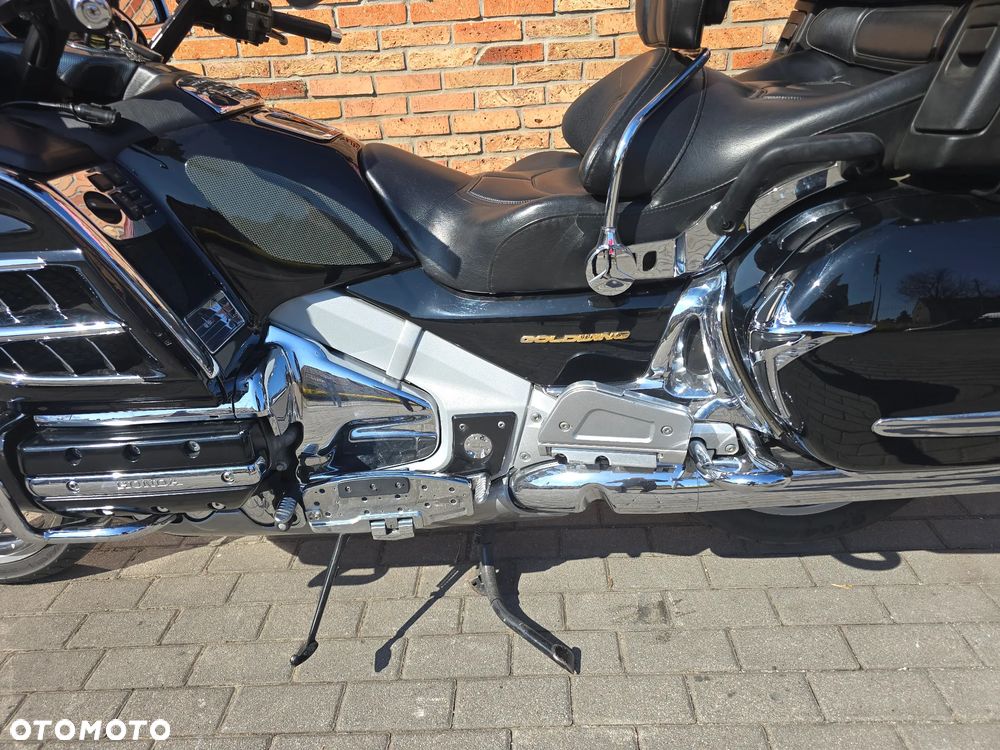 Honda GL - 22