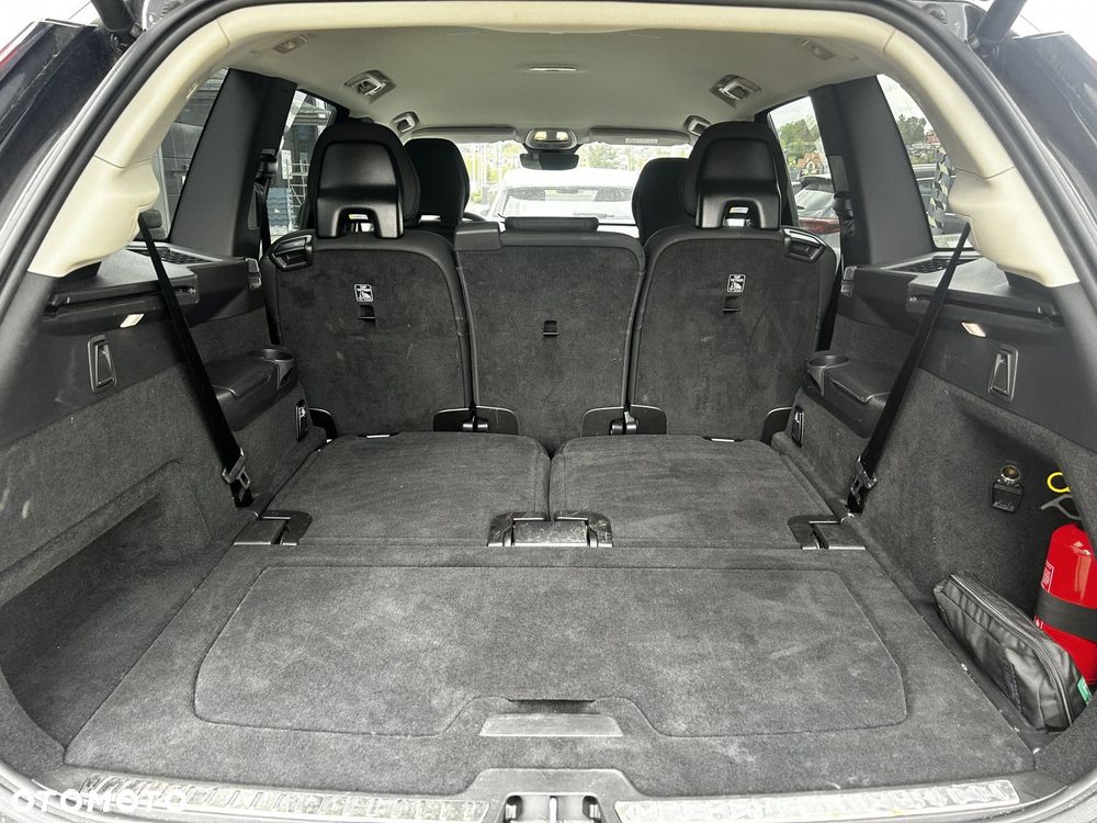 Volvo XC 90 - 17