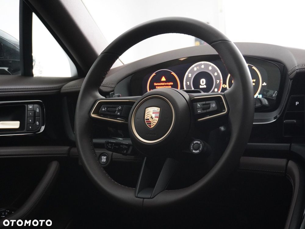 Porsche Panamera 4 - 37