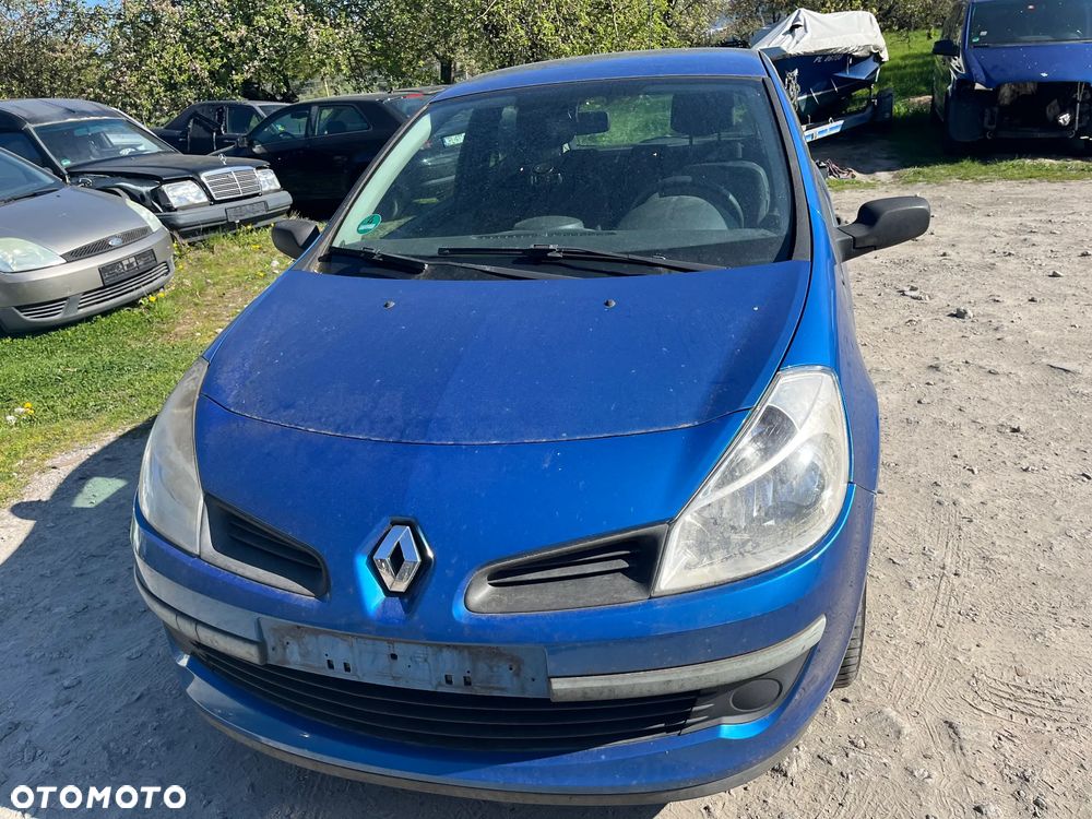 Renault Clio - 8