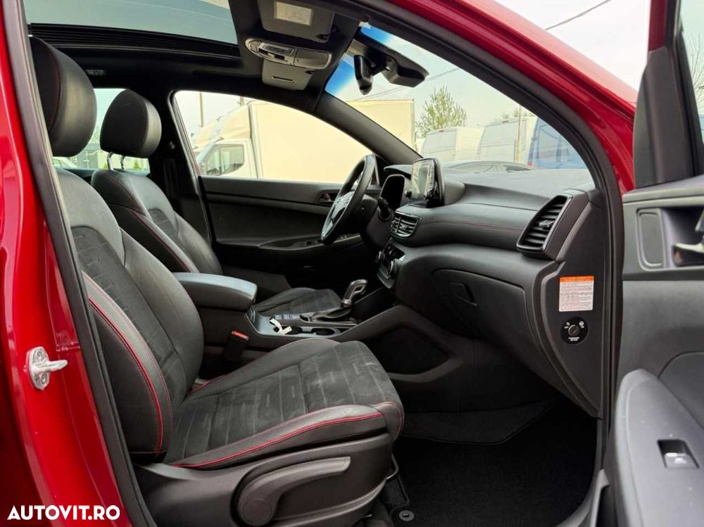 Hyundai Tucson 2.0 CRDI 4WD 8AT Premium - 21