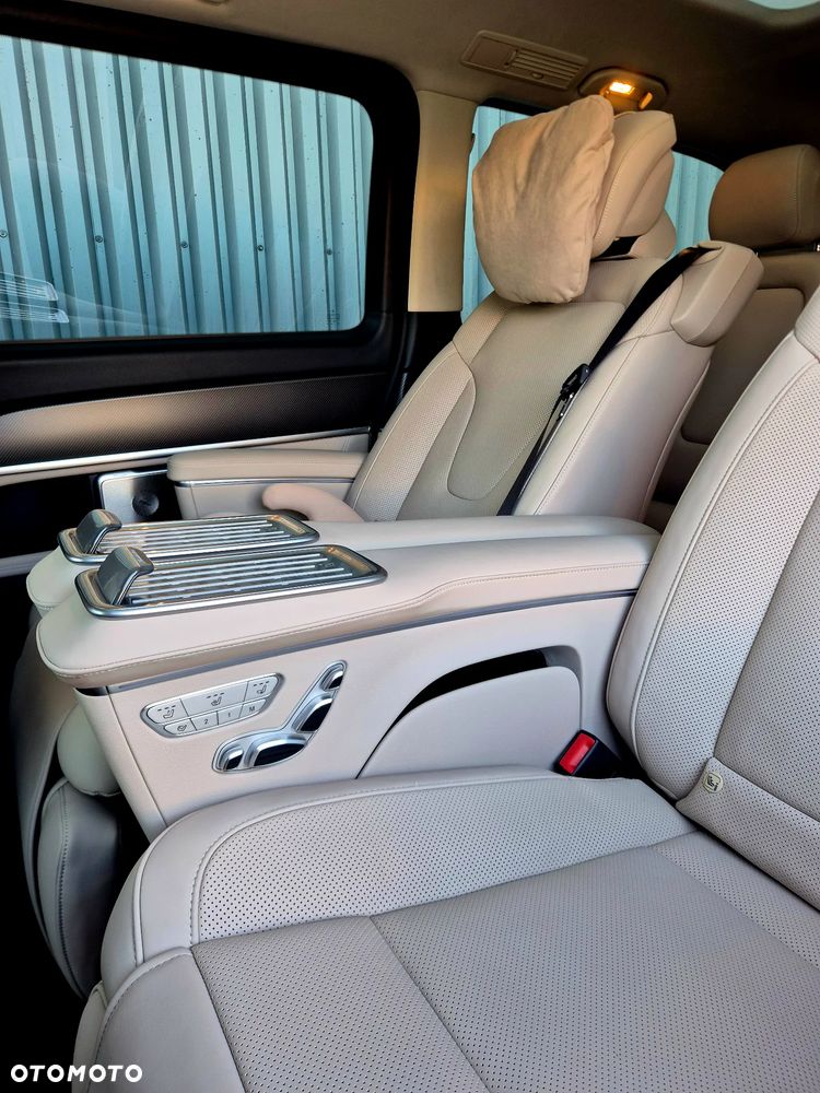 Mercedes-Benz Klasa V 300 d 4-Matic 9G-Tronic Exclusive (długi) - 8
