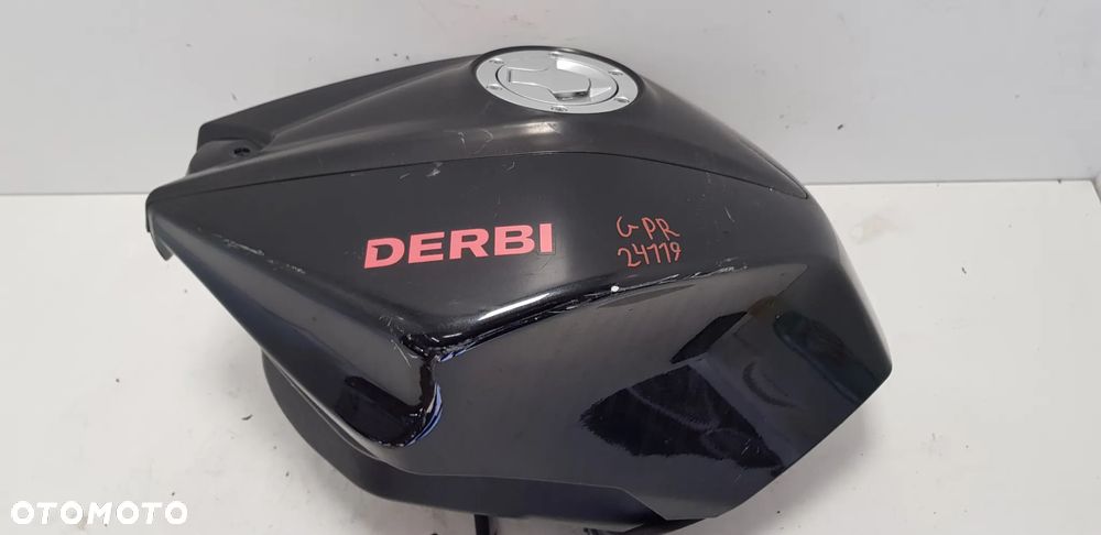 Derbi GPR 50 2t 09-16 Zbiornik Paliwa Bak Osłony - 3